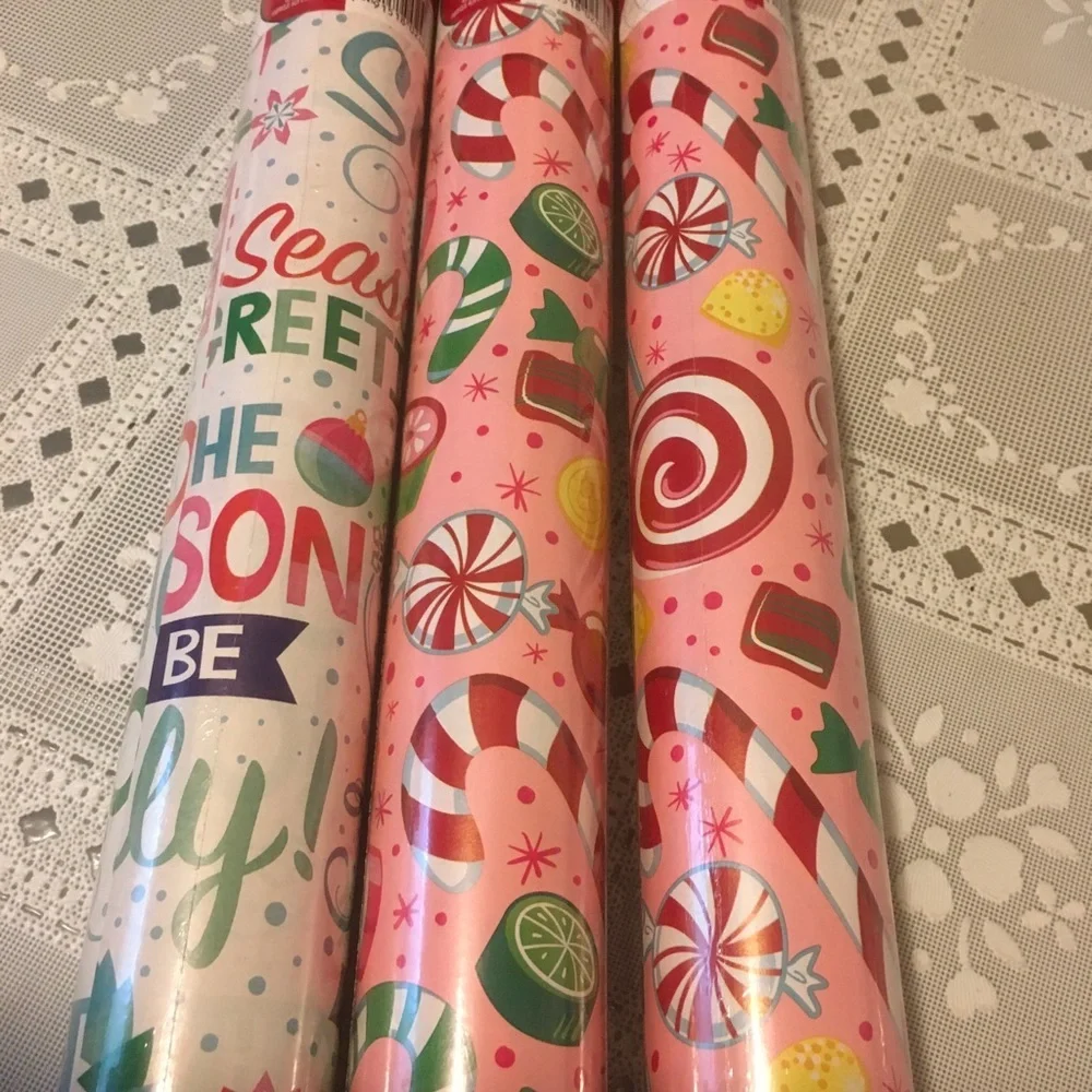 🆕 Celebrate It Christmas Gift Wrapping Paper, 150 Sq Ft